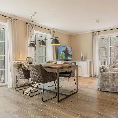 Holiday home Doppelhaushaelfte Hygge
