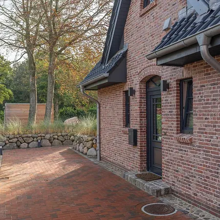 Doppelhaushaelfte Hygge Nyaraló *